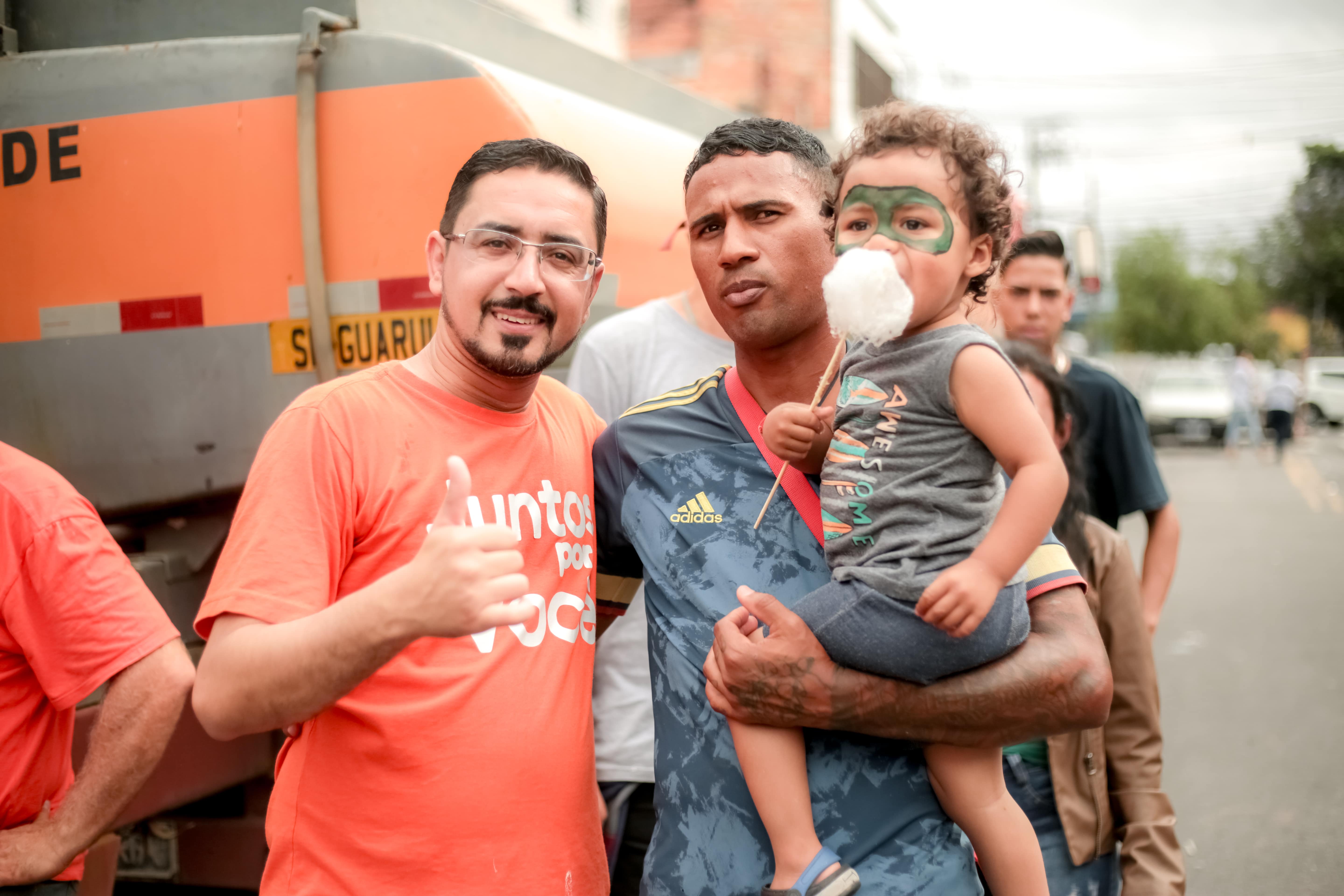 Festa Fazendo Uma Criança Feliz